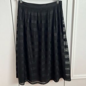 STRIPED PLEATED SKIRT